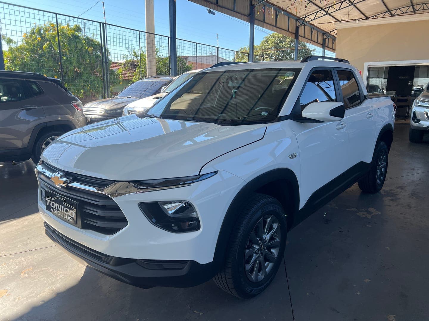 Chevrolet Montana LT