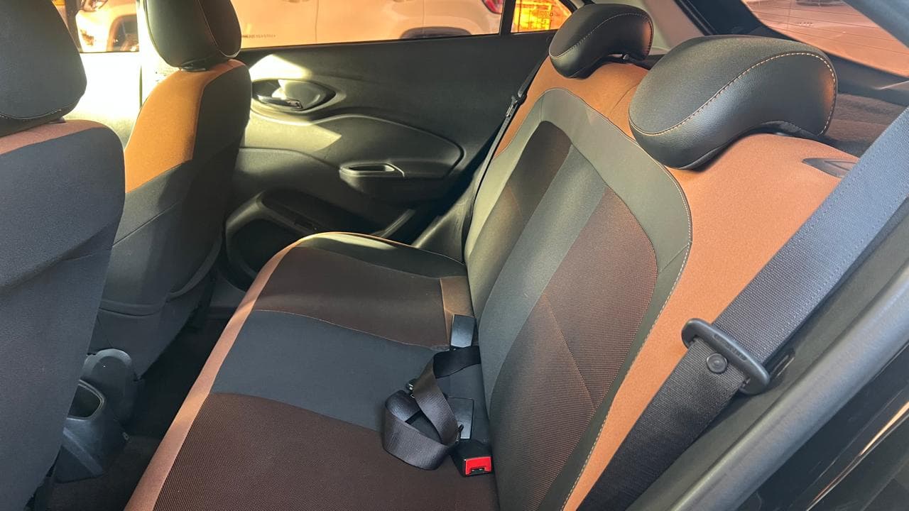Chevrolet Onix 1.4 MPFI ACTIV 8V FLEX 4P AUTOMÁTICO