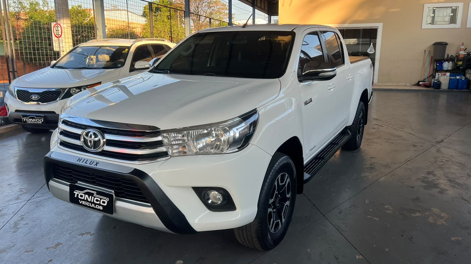 TOYOTA HILUX 2.8 SRV 4X4 CD 16V DIESEL 4P AUTOMÁTICO