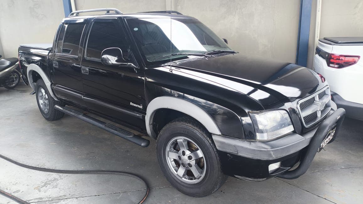 CHEVROLET S-10 2.4 ADVANTAGE 4X2 CD 8V FLEX 4P MANUAL